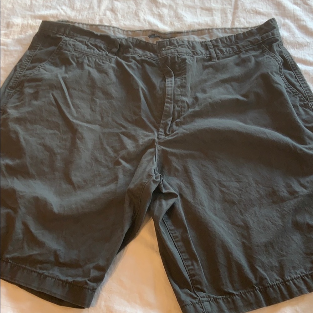 George 38 green shorts